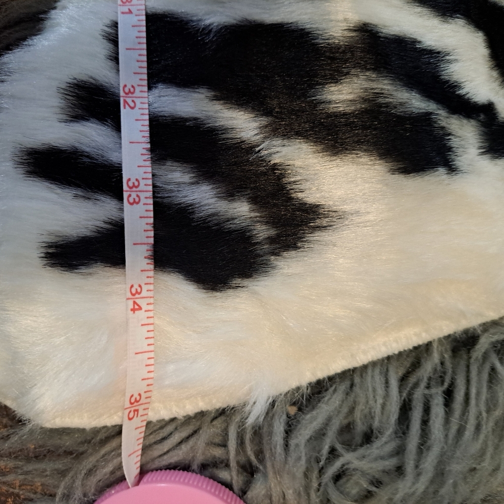 NEW  49 x 33 ZEBRA RUG - Picture 3 of 8
